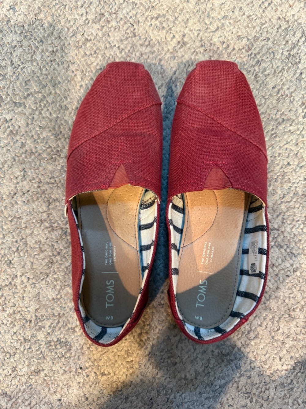 Toms Women’s Canvas Slip-On Flats in Burgundy